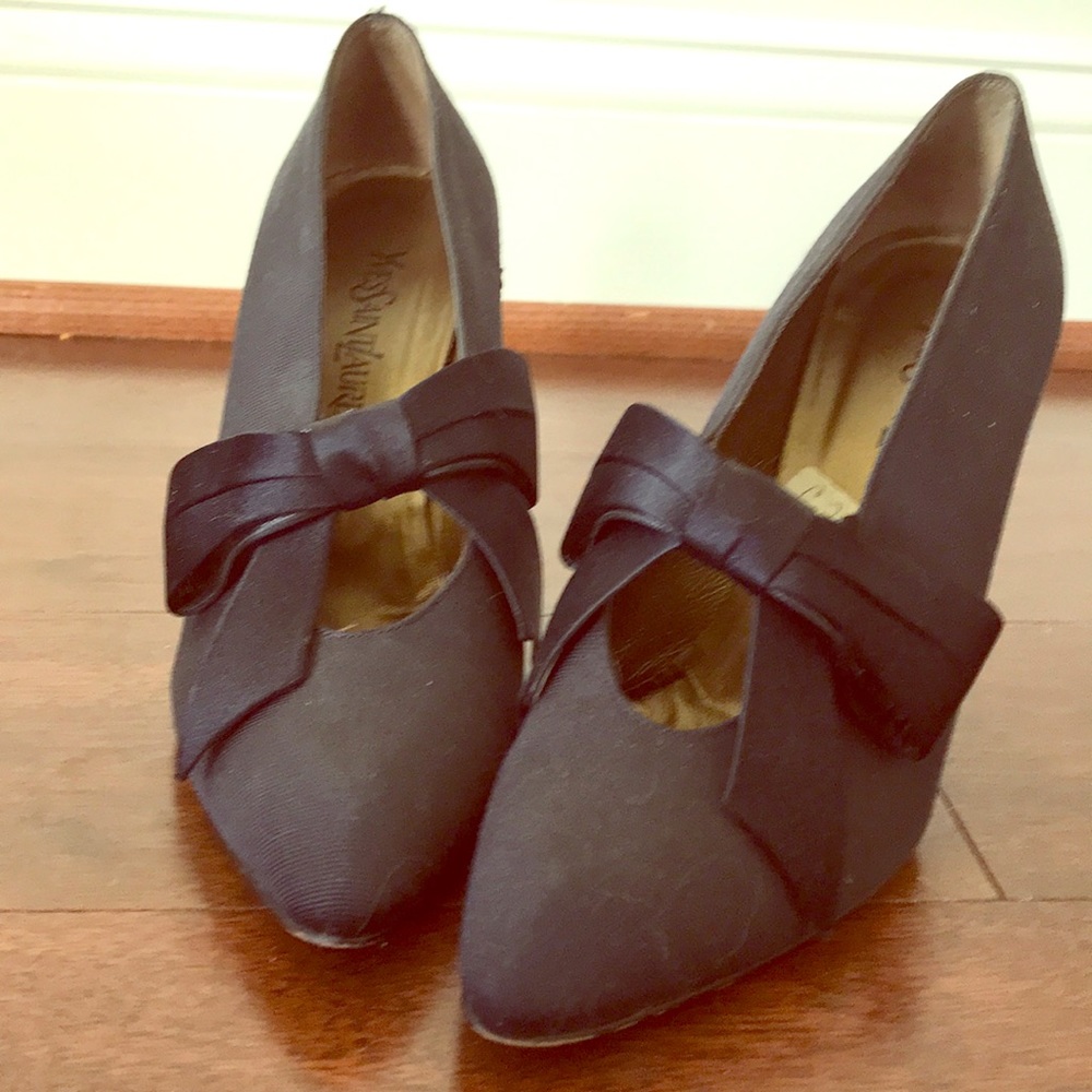 Yves Saint Laurent VINTAGE heels 👍